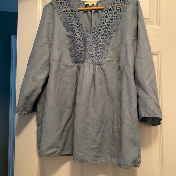 Embellished 3/4 Sleeve Blouse with Mandarin Collar - Picture 7 of 7